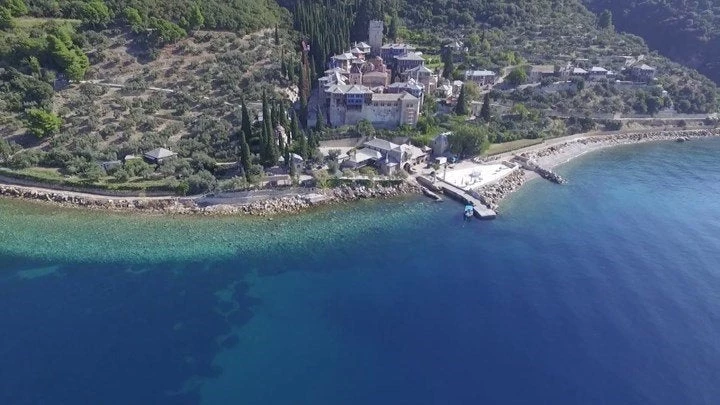 Σε θρίλερ εξελίσσεται η εξαφάνιση του 61χρονου στο Άγιο Όρος – Τι αναφέρει στο σημείωμα που άφησε